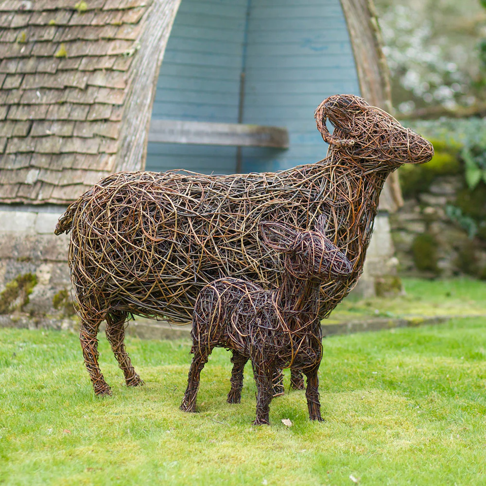 Swaledale Ewe Sheep Willow Sculpture - Image 2